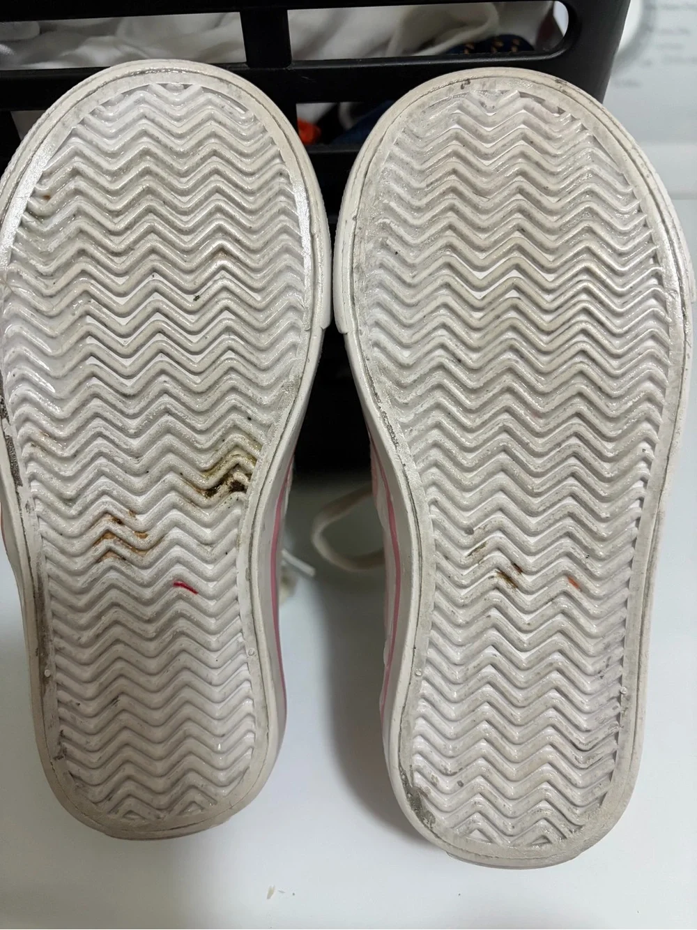 The Beaufort Bonnet Company Pink Canvas Kids Sneakers with White Laces